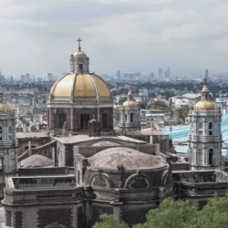 The Empire Strips Back: Una parodia burlesca Mexico City - Mexico City